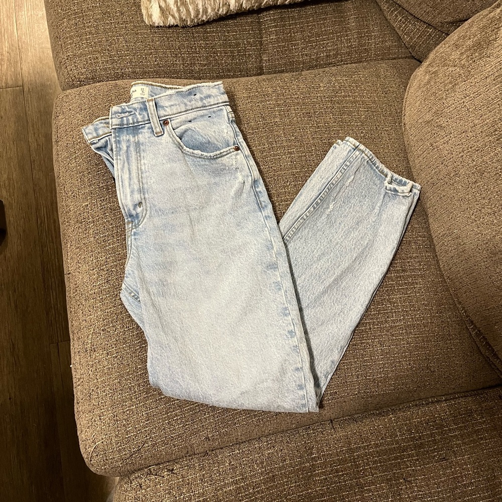 Abercrombie 90’s straight ultra high rise jeans